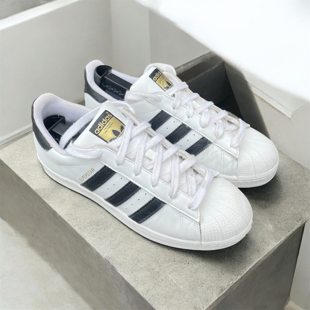Adidas Superstar Sneakers Black and White Size US 6.5 Women’s EUR 37.5 CM 23.5 - Picture 3 of 6
